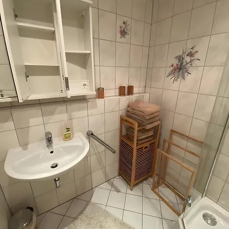 Mit Gartenblick K1 205 * שפאלט