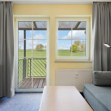 Mit Gartenblick K1 205 * שפאלט